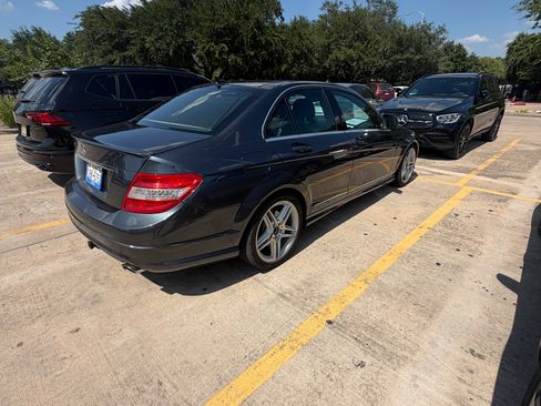 Used 2009 Mercedes-Benz C 350 Sport image 6