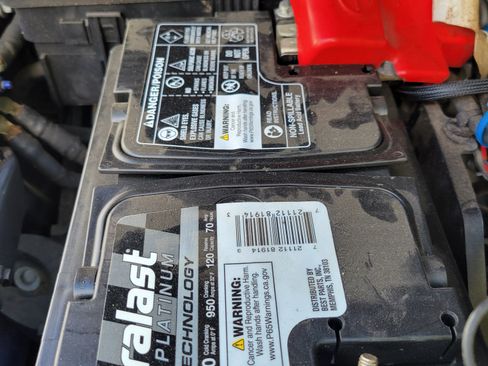 Used 2019 Jeep Wrangler Unlimited Sahara image 15