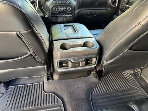 Used 2020 Chevrolet Silverado 1500 LTZ w/ LTZ Premium Package image 16