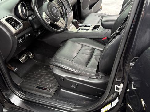 Used 2013 Jeep Grand Cherokee Laredo AWD/4WD image 14