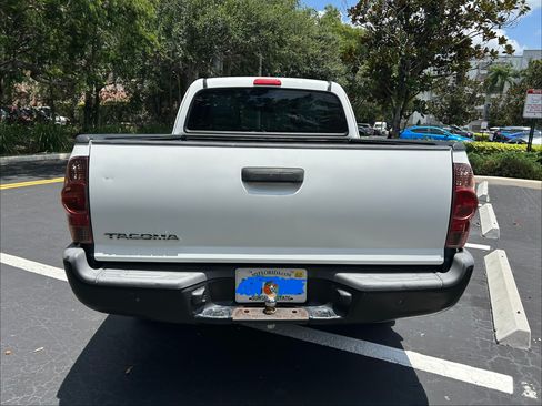 Used 2014 Toyota Tacoma 2WD Access Cab image 4
