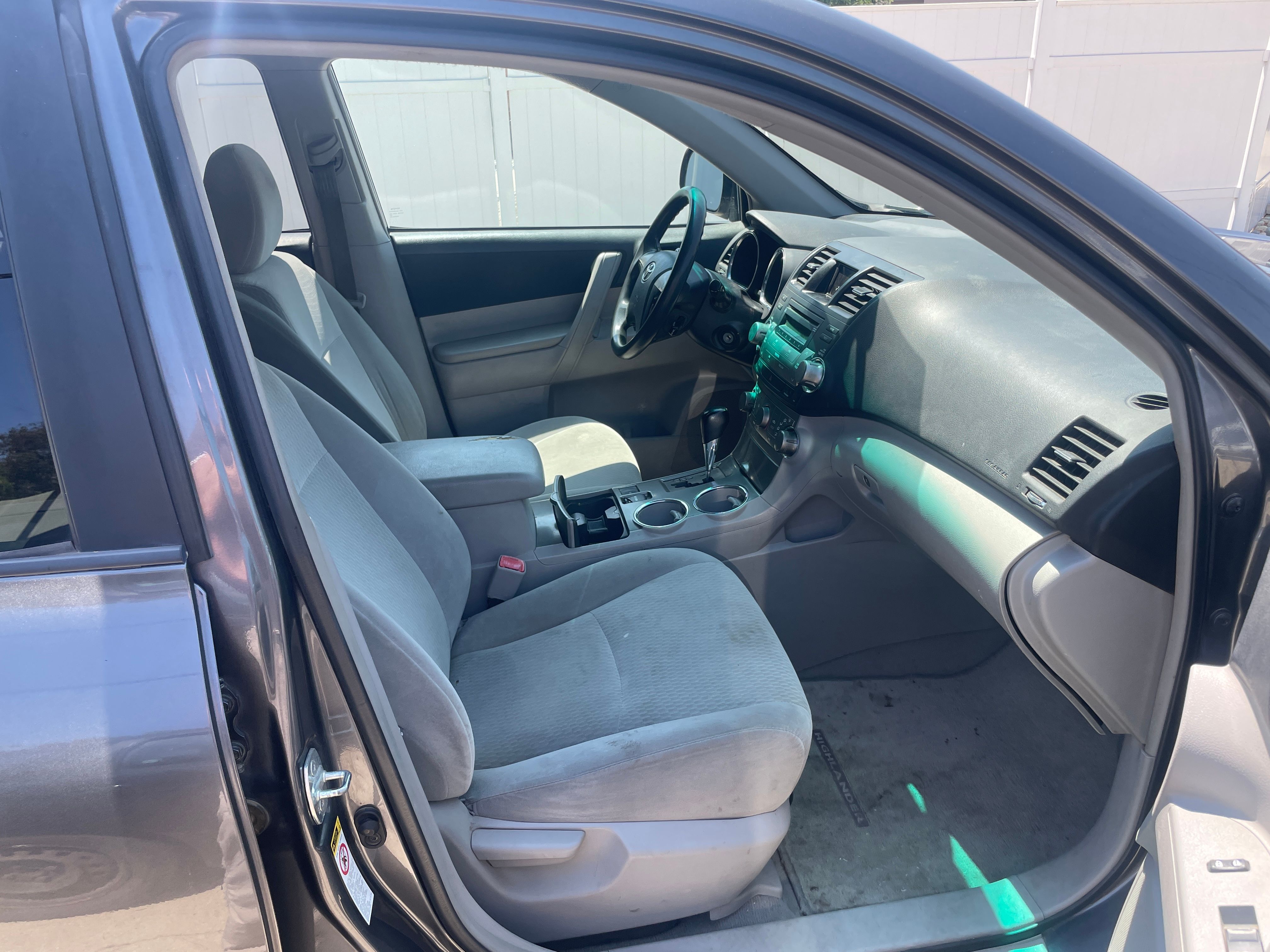 Used 2010 Toyota Highlander 2WD image 12