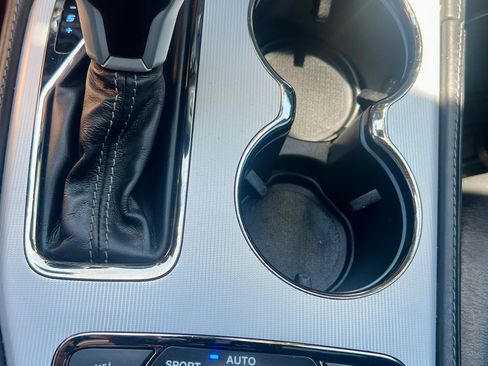 Used 2018 Jeep Grand Cherokee Trackhawk image 21