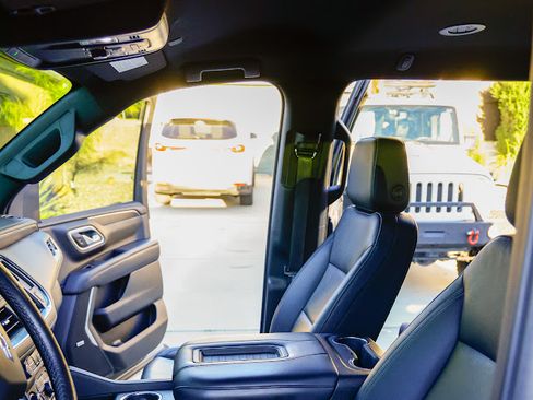 Used 2022 Chevrolet Suburban Z71 w/ Z71 Off-Road Package image 20