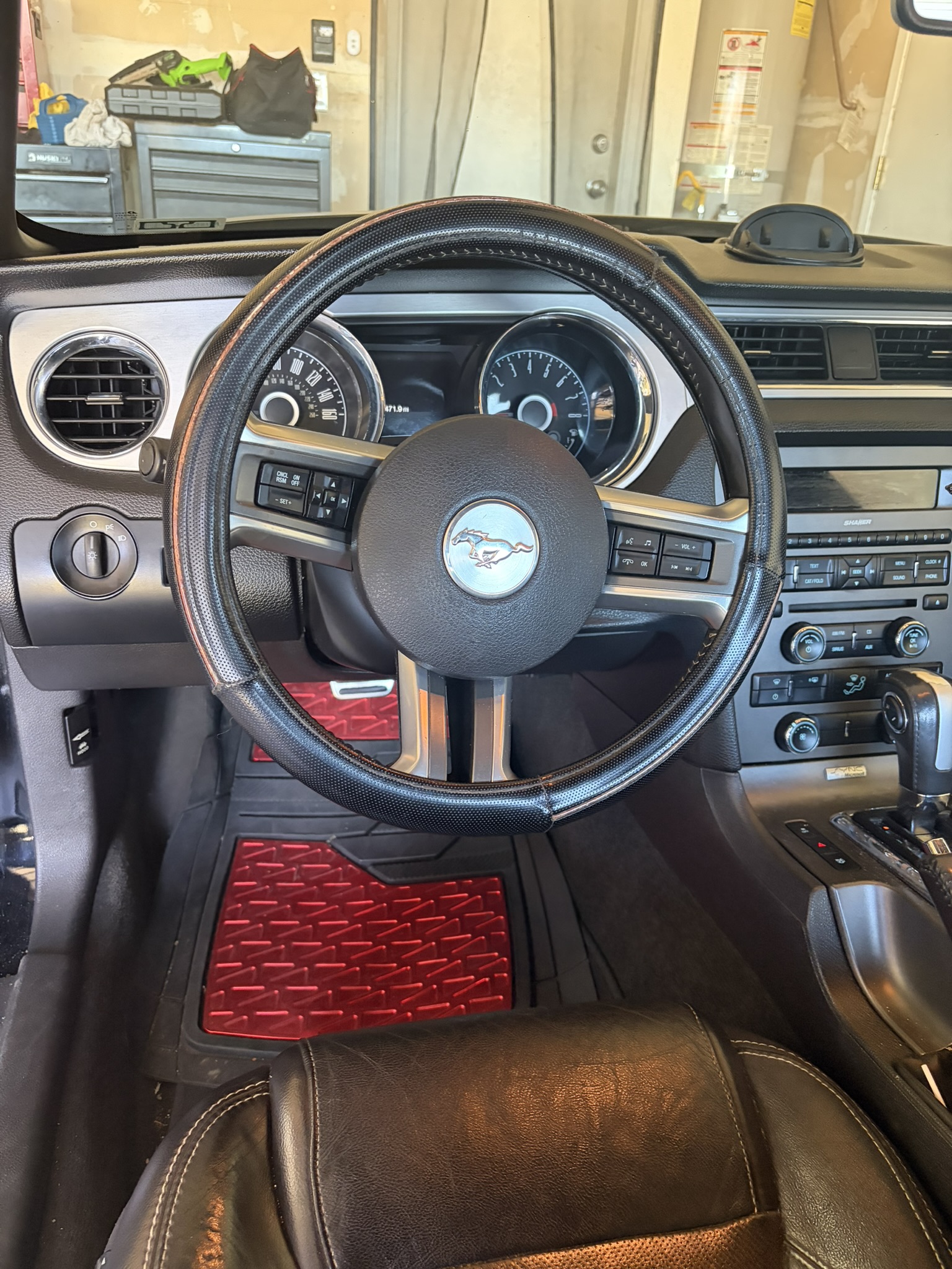 Used 2014 Ford Mustang Premium RWD image 12