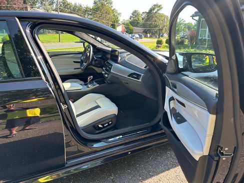 Used 2022 BMW M5 w/ Competition Package image 14