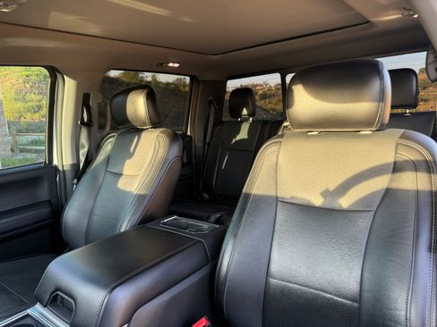 Used 2017 Ford F250 Lariat w/ Lariat Ultimate Package image 25