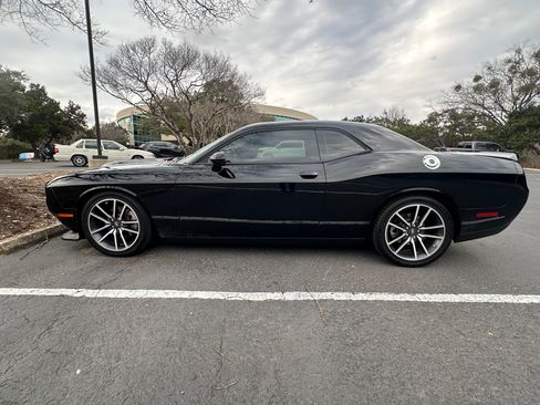 Used 2023 Dodge Challenger GT w/ Plus Package image 4