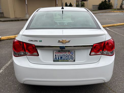 Used 2014 Chevrolet Cruze Diesel image 5