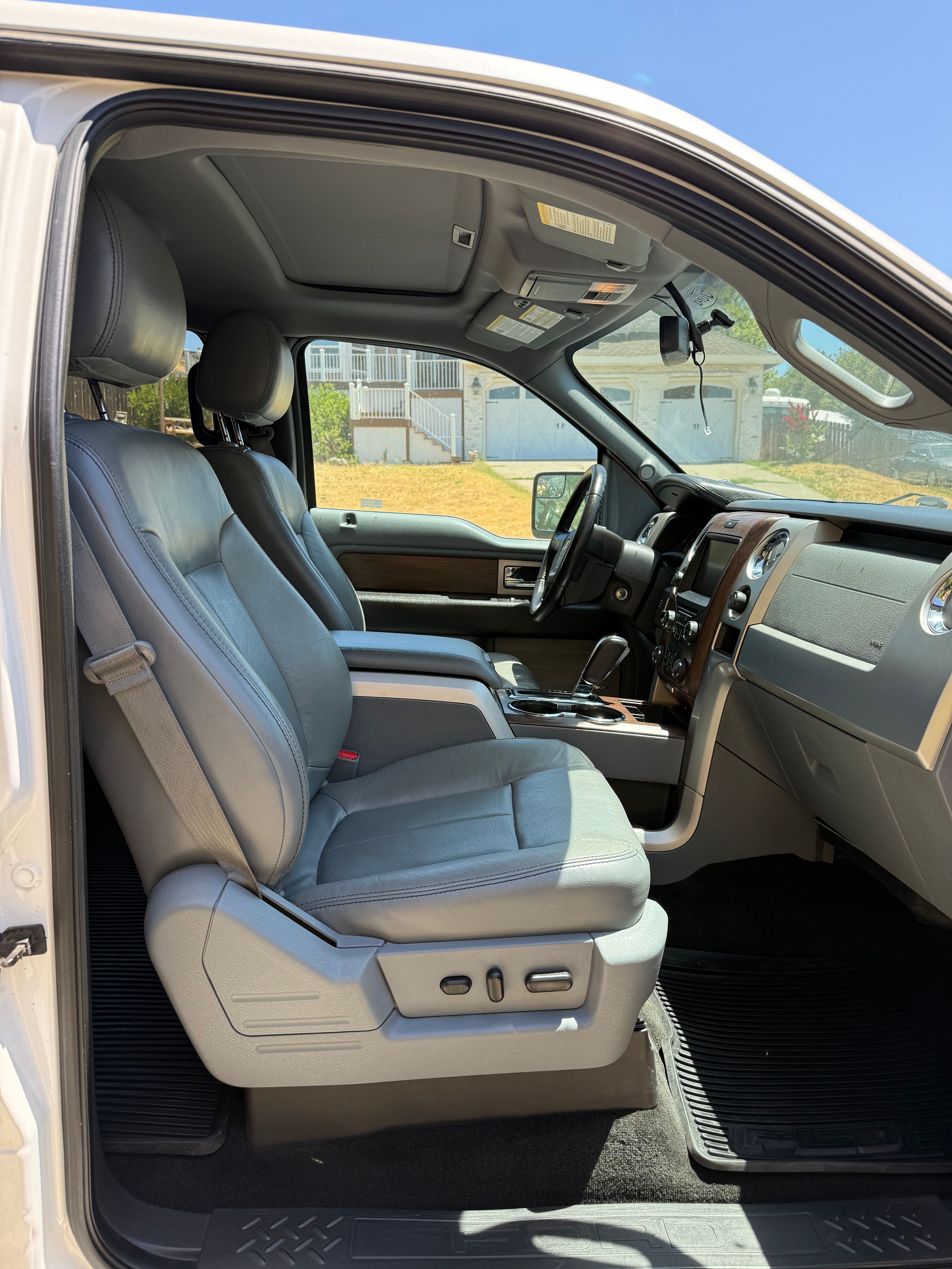 Used 2013 Ford F150 Lariat w/ Luxury Equipment Group AWD/4WD image 6