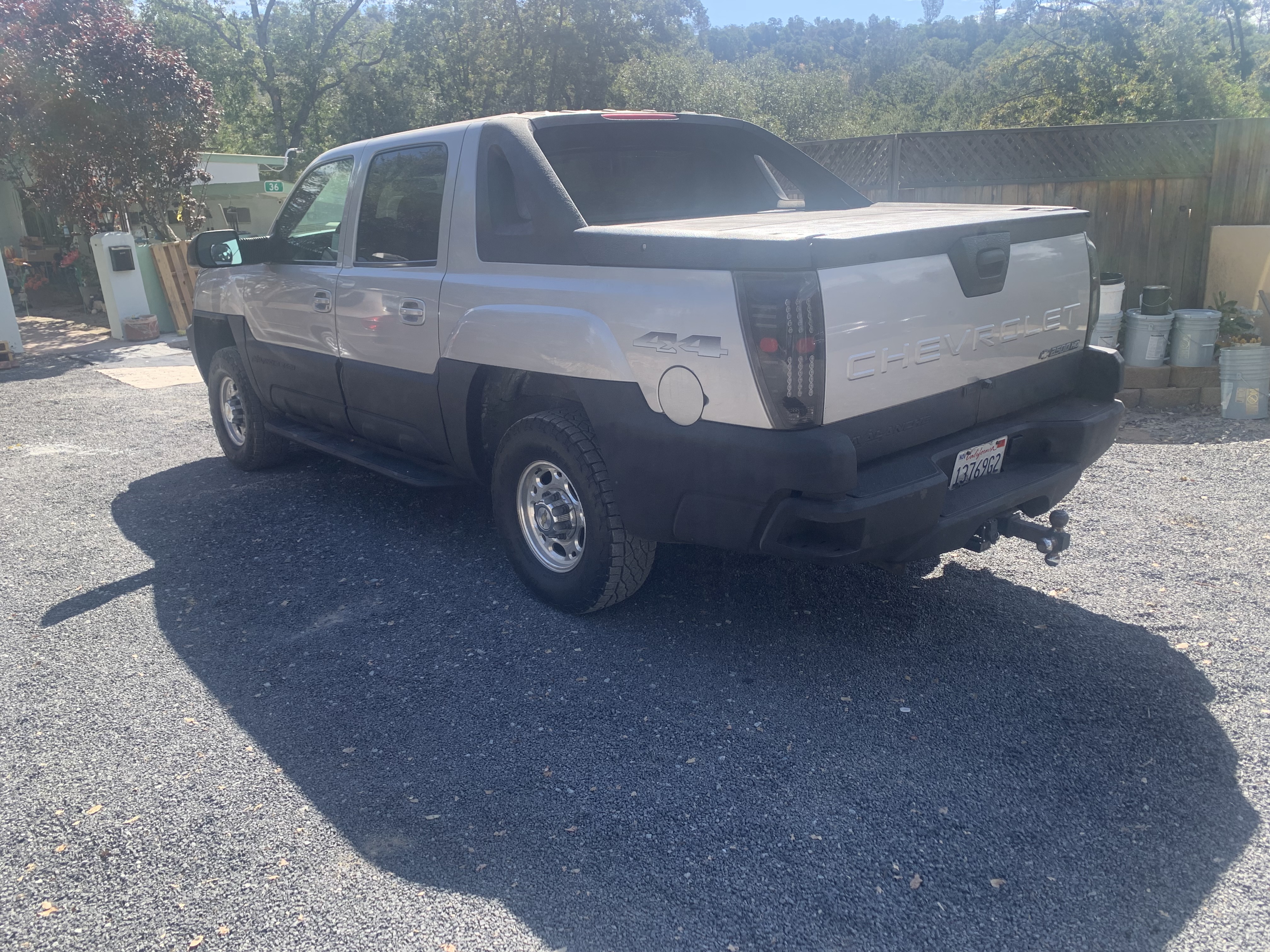 Used 2004 Chevrolet Avalanche 2500 w/ Preferred Equipment Group AWD/4WD image 14