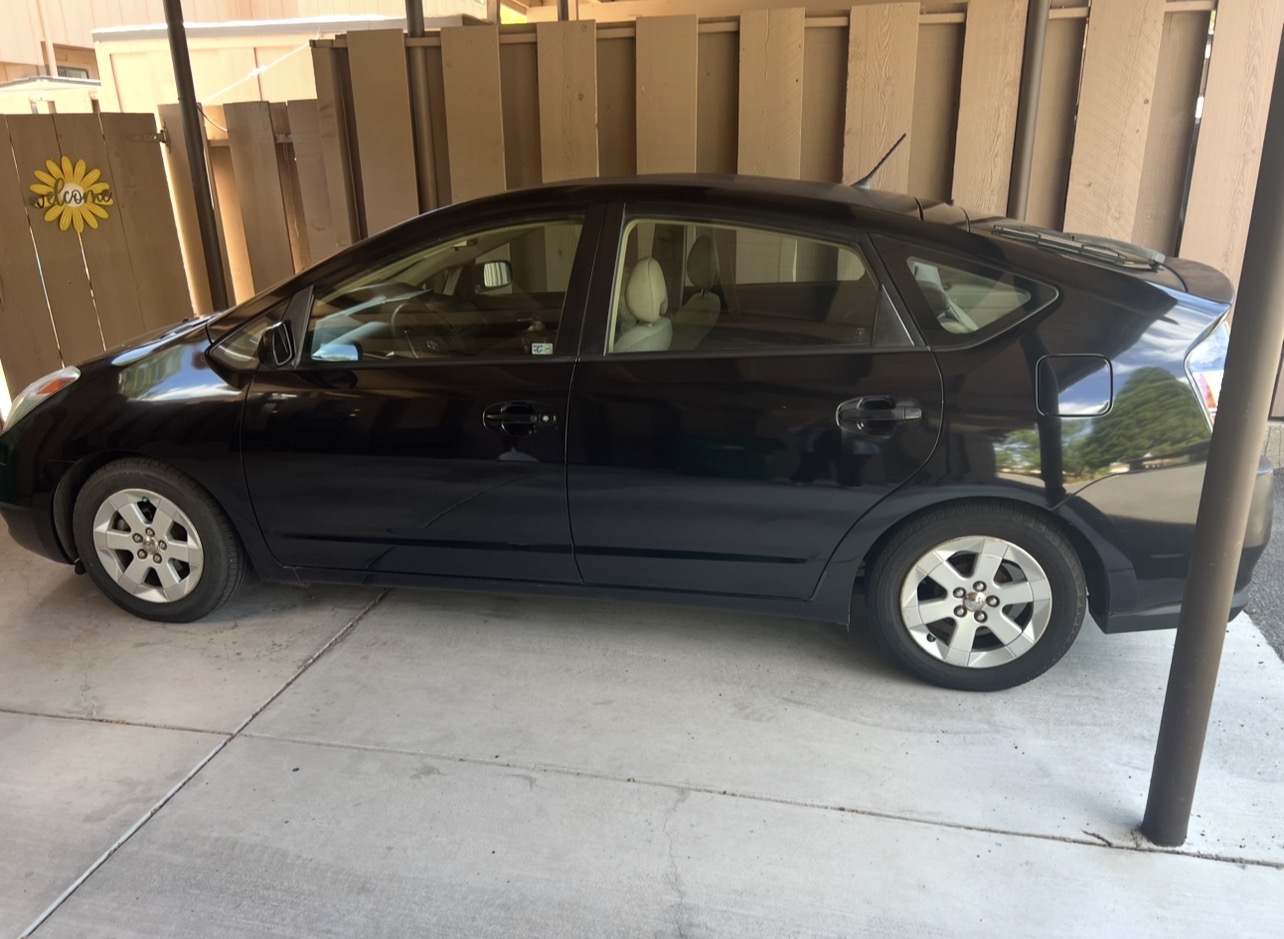 Used 2005 Toyota Prius FWD image 4