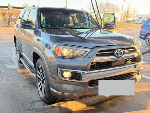 Used 2020 Toyota 4Runner Limited image 5
