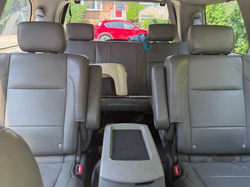 Used 2004 Nissan Armada LE AWD/4WD image 6