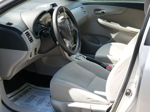 Used 2012 Toyota Corolla LE w/ Preferred Accessory Pkg FWD image 14