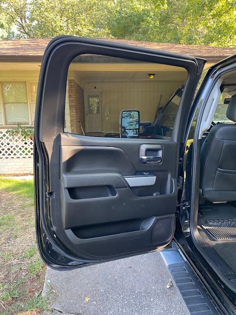 Used 2018 Chevrolet Silverado 2500 LTZ w/ Duramax Plus Package AWD/4WD image 11