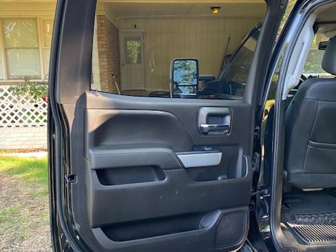 Used 2018 Chevrolet Silverado 2500 LTZ w/ Duramax Plus Package AWD/4WD image 11
