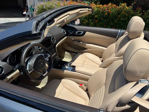 Used 2019 Mercedes-Benz SL 450 image 5