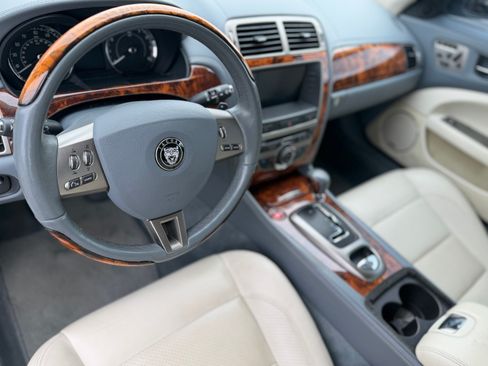 Used 2007 Jaguar XK Coupe 2D image 9