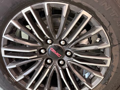 Used 2026 GMC Yukon Elevation RWD image 6