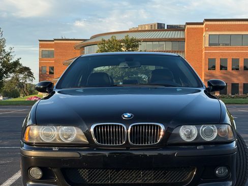 Used 2003 BMW M5 RWD image 5