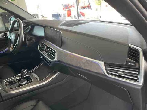 Used 2019 BMW X5 xDrive40i w/ Luxury Seating Package image 18