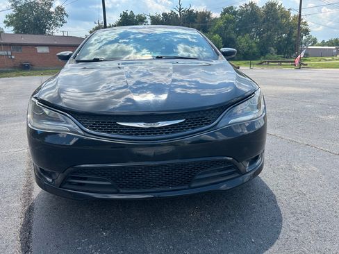 Used 2015 Chrysler 200 S w/ Navigation & Sound Group I image 10
