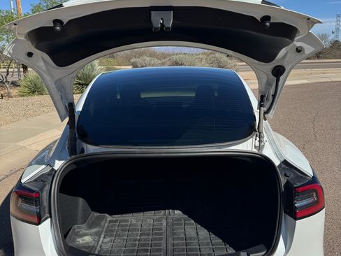 Used 2022 Tesla Model 3 Long Range image 15