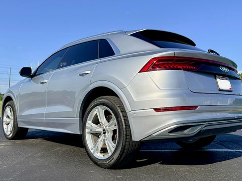 Used 2022 Audi Q8 Premium Plus w/ Premium Plus Package AWD/4WD image 2