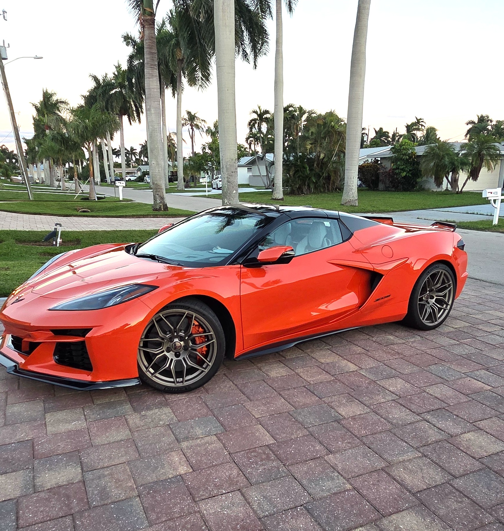 Used 2026 Chevrolet Corvette Z06 w/ Stealth Interior Trim Package RWD image 6