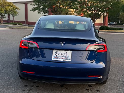 Used 2021 Tesla Model 3 Standard Range Plus RWD image 5