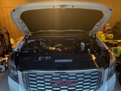 Used 2018 GMC Yukon XL Denali w/ Denali Ultimate Package AWD/4WD image 26