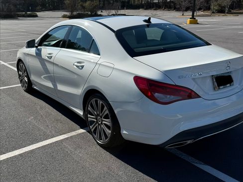 Used 2018 Mercedes-Benz CLA 250 image 4
