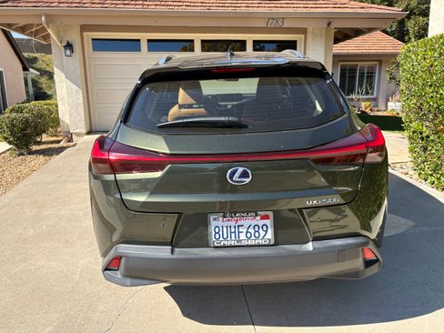 Used 2021 Lexus UX 250h w/ Accessory Package (Z1) image 5