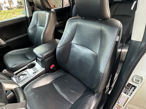 Used 2018 Toyota 4Runner Limited image 22