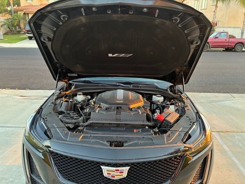 Used 2022 Cadillac CT5 V w/ Premium Package RWD image 1