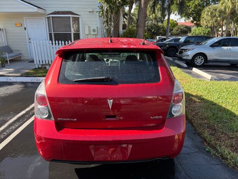 Used 2009 Pontiac Vibe w/ Preferred Package image 5