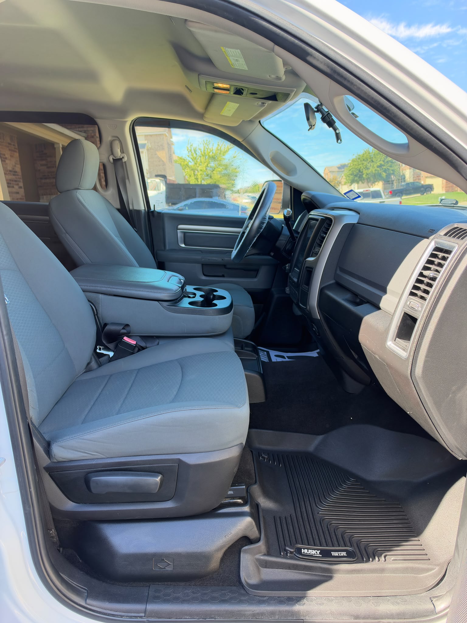 Used 2017 RAM 2500 SLT AWD/4WD image 17