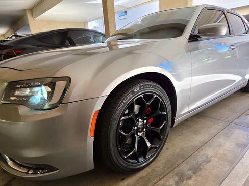 Used 2016 Chrysler 300 S image 1