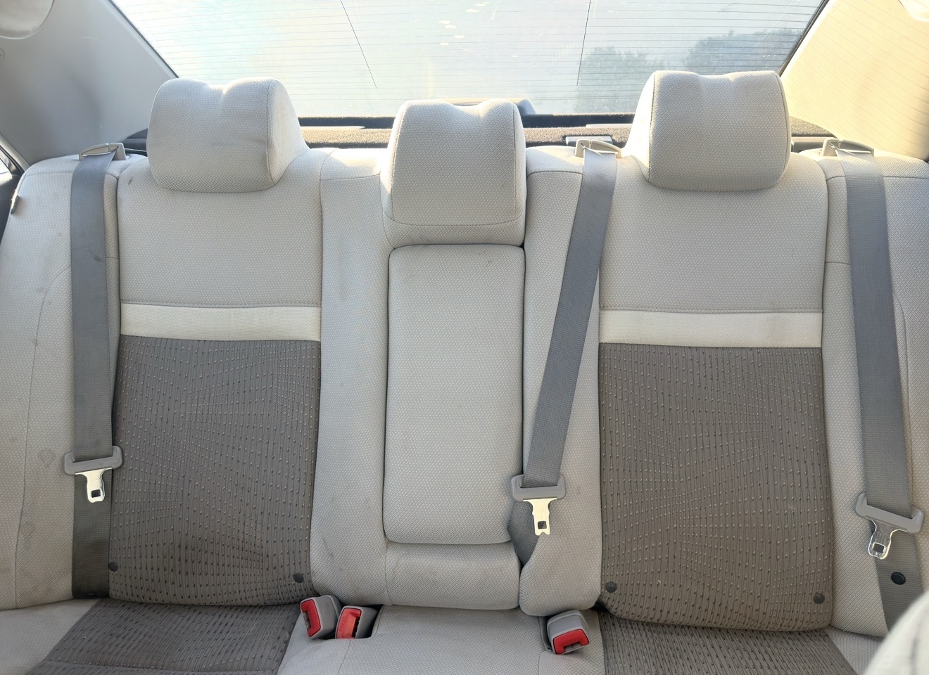Used 2014 Toyota Camry LE FWD image 16