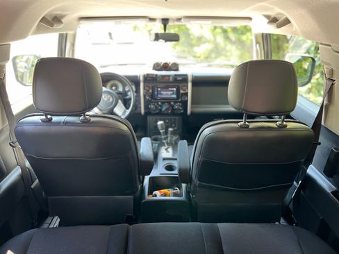 Used 2007 Toyota FJ Cruiser 4WD image 13