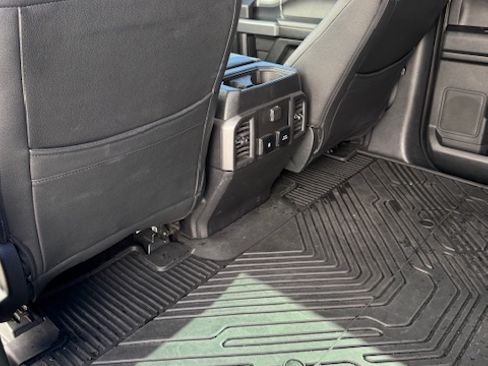 Used 2018 Ford F150 XLT w/ Equipment Group 302A Luxury image 17