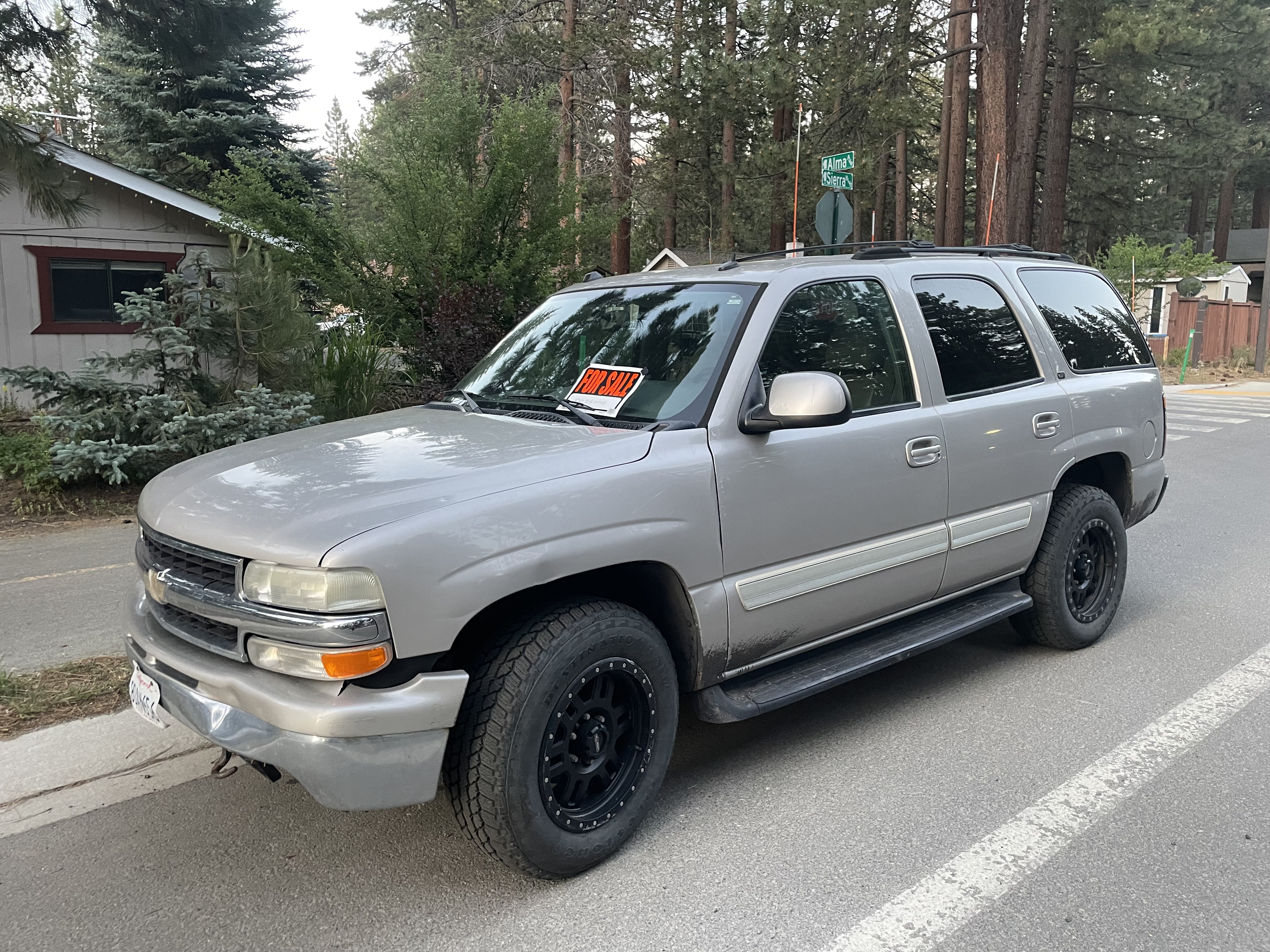 Used 2005 Chevrolet Tahoe LT w/ LT Preferred Equipment Group AWD/4WD image 2