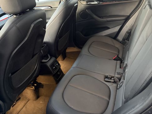 Used 2017 BMW X1 xDrive28i image 4