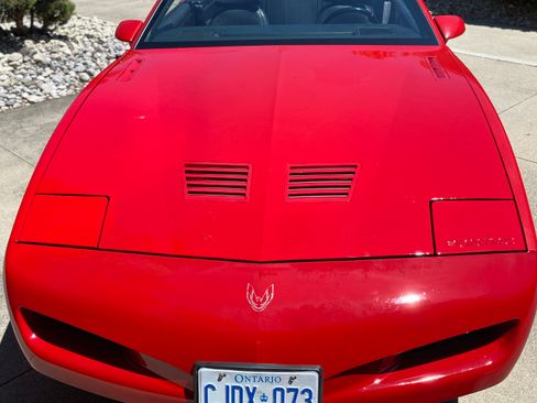 Used 1992 Pontiac Firebird Trans Am image 2