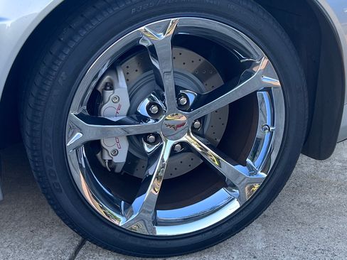 Used 2012 Chevrolet Corvette Grand Sport w/ 3LT Preferred Equipment Group RWD image 8
