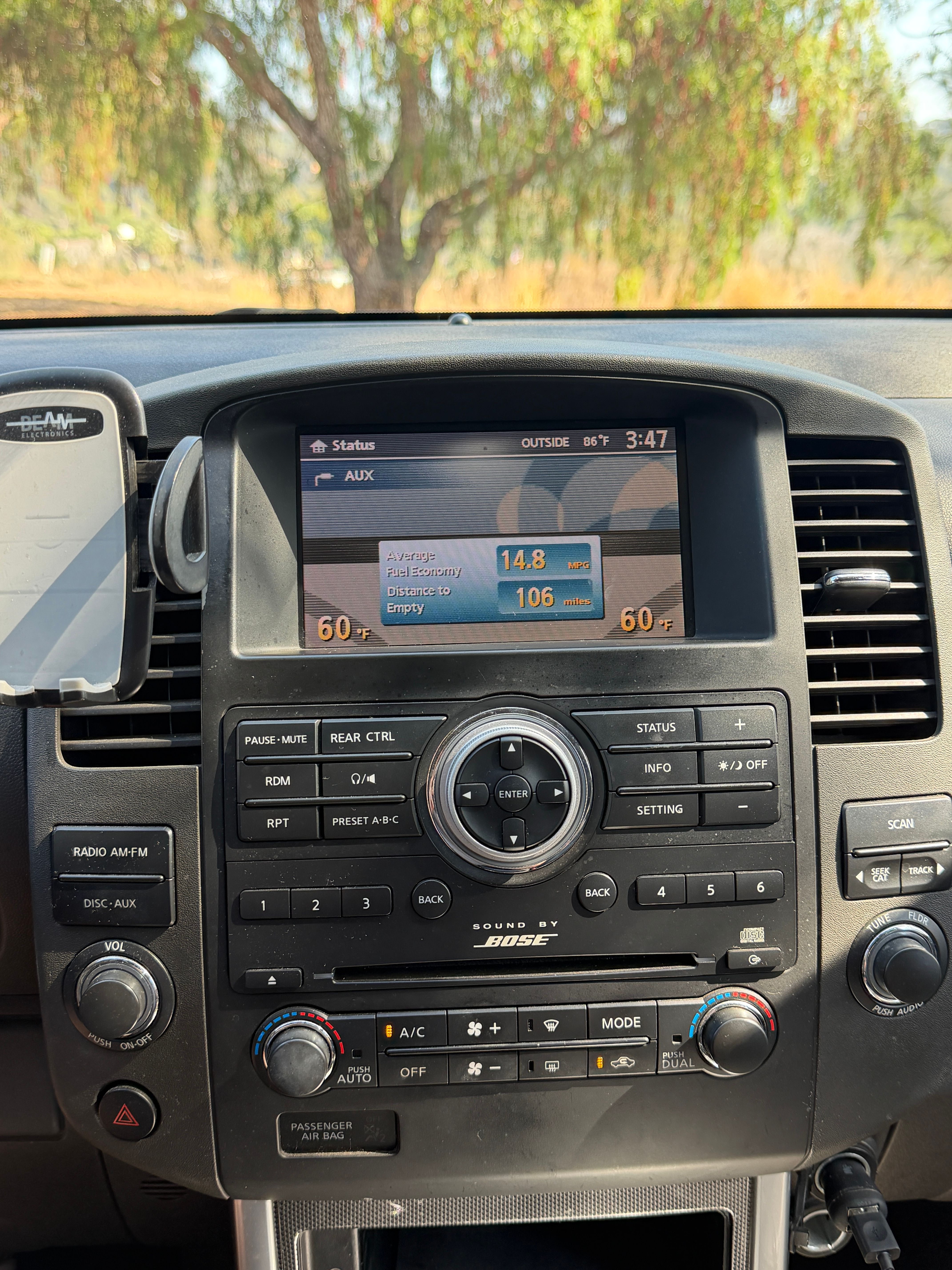 Used 2012 Nissan Pathfinder Silver RWD image 21