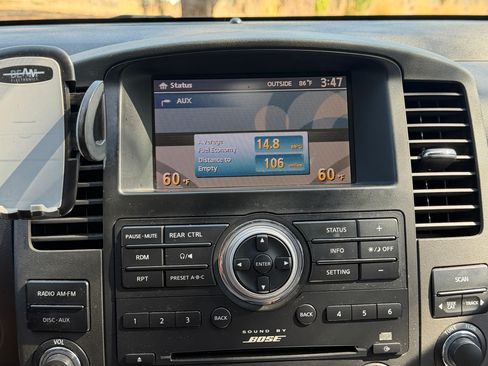 Used 2012 Nissan Pathfinder Silver RWD image 21