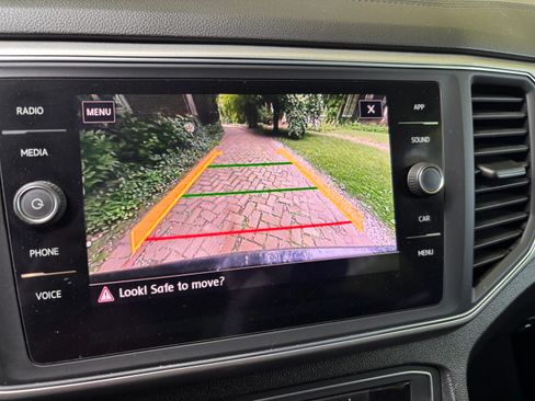 Used 2018 Volkswagen Atlas SE FWD image 10