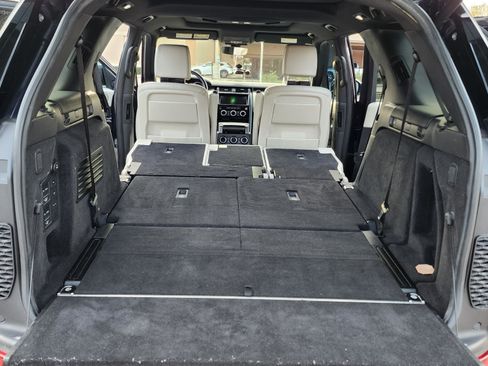 Used 2017 Land Rover Discovery HSE Luxury image 22